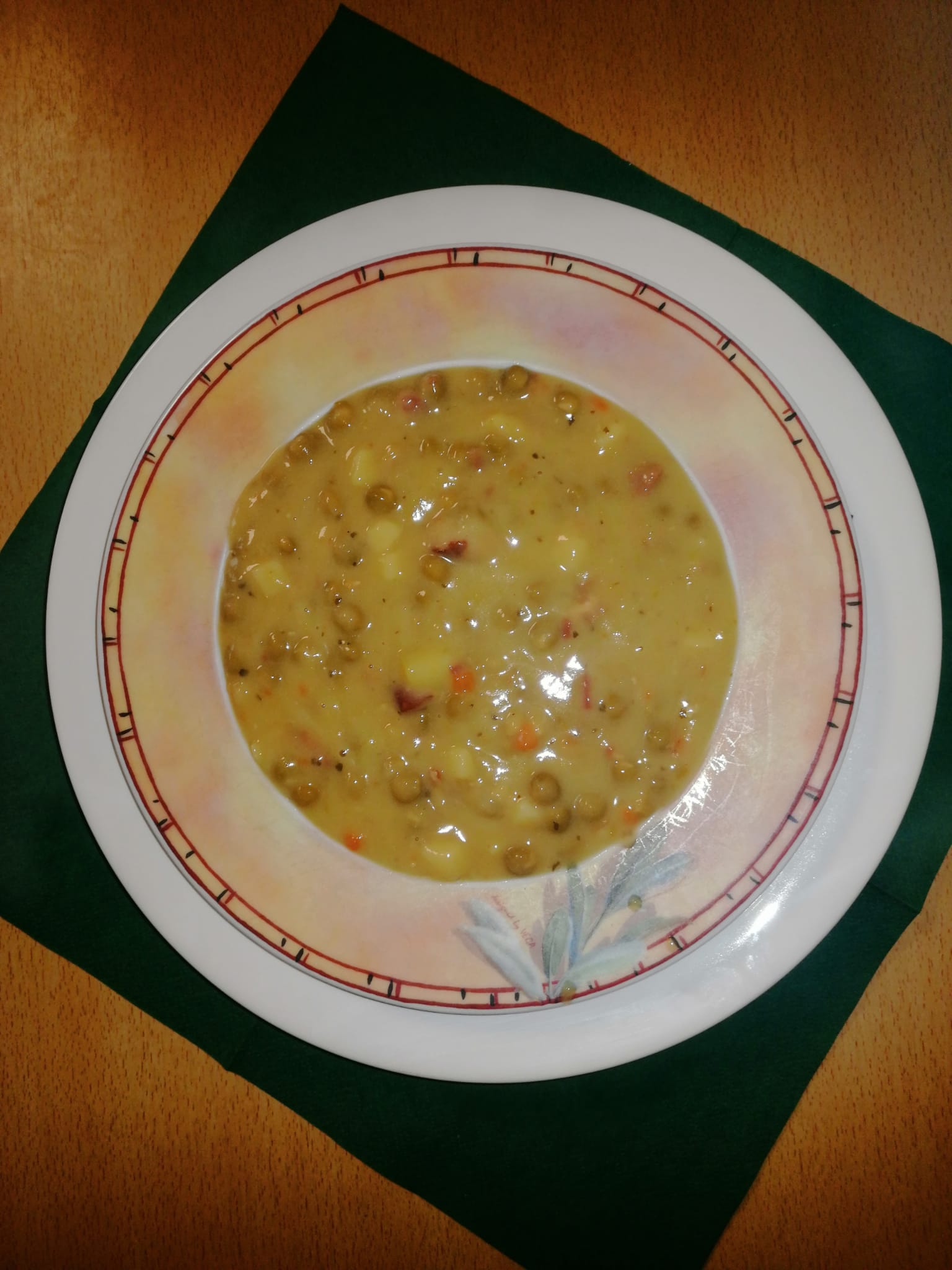 Erbsensuppe - Rosenküche Gardelegen