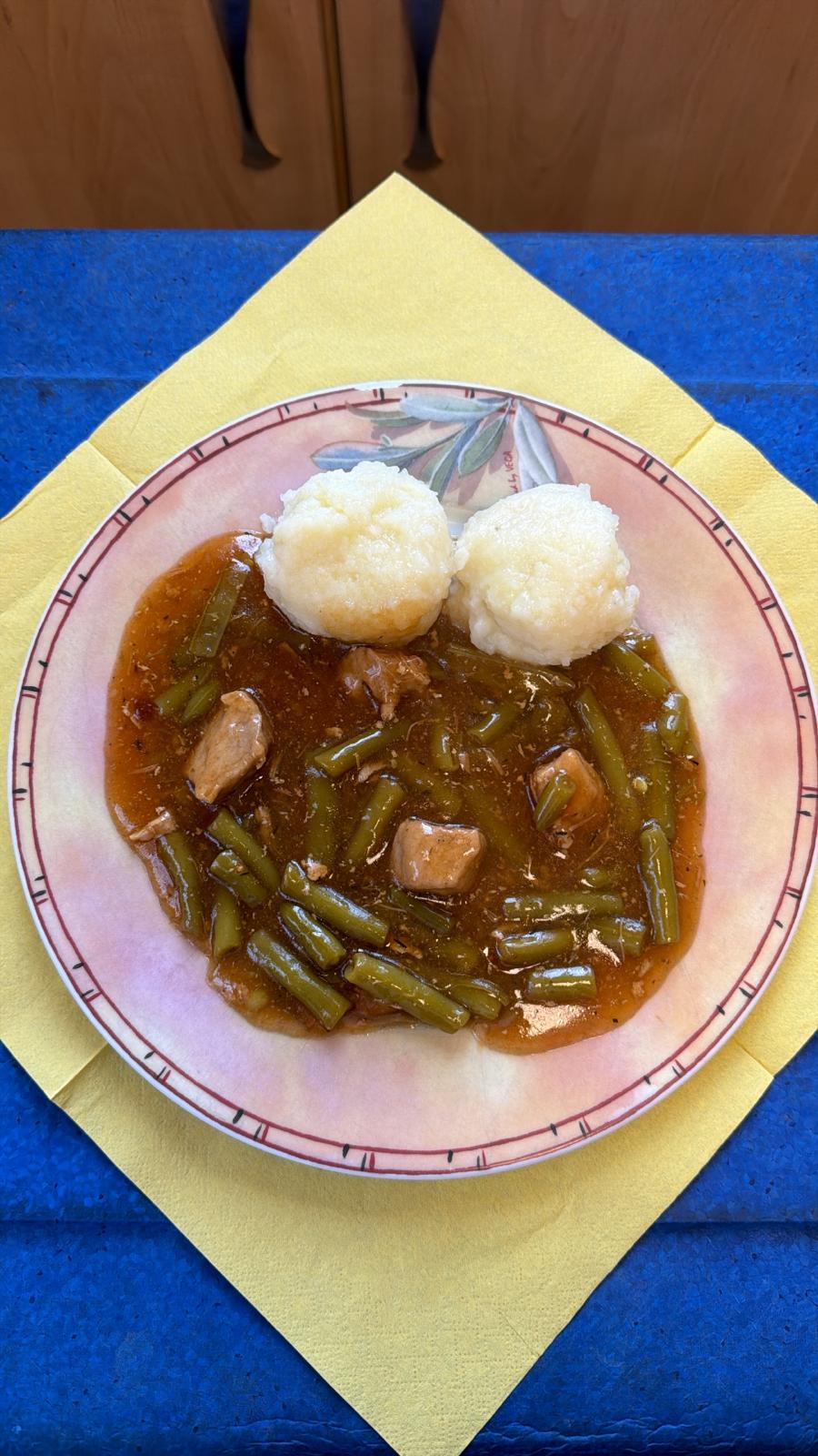 Bohnengulasch - Rosenküche Gardelegen